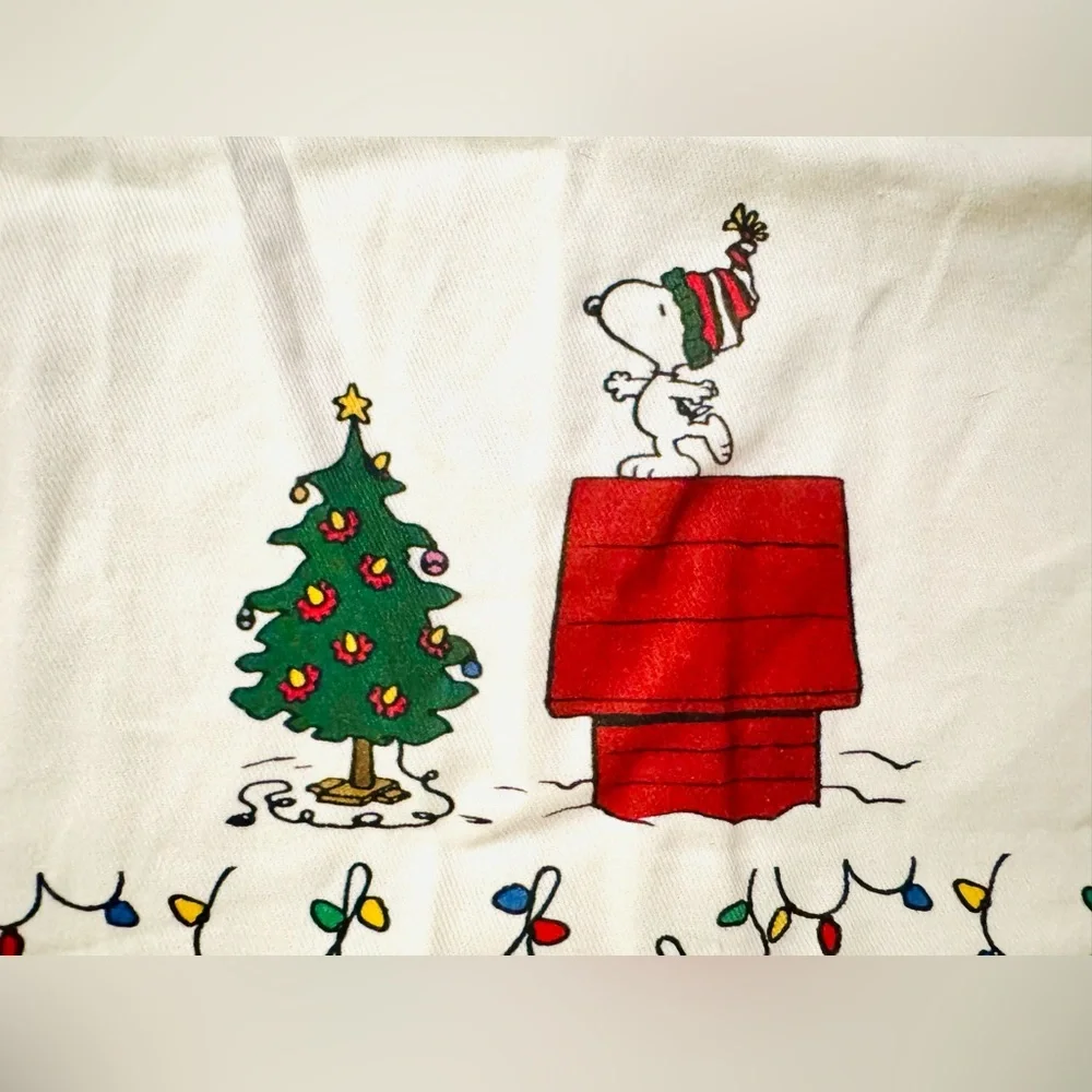 NEW Williams Sonoma Peanuts Snoopy kitchen towel & potholder Christmas holiday